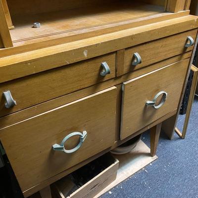 Vintage MCM hutch with drawer and lower cabinet.