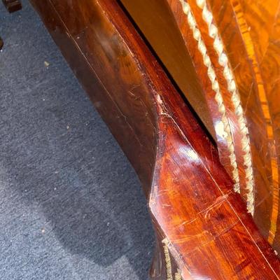 Empire style dresser