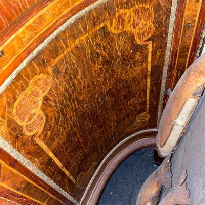 Empire style dresser