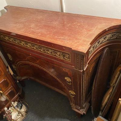 Empire style dresser