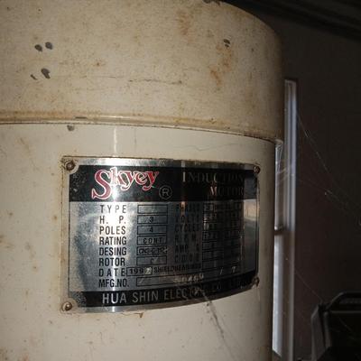 Victor Verticle Mill says 3 phase 220 volt on tag. Look at all 7 pics