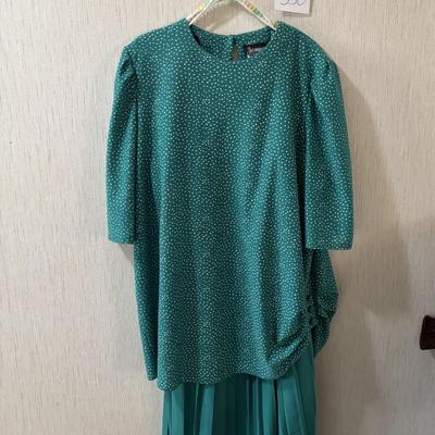 Size 24.5 Lady’s Dress