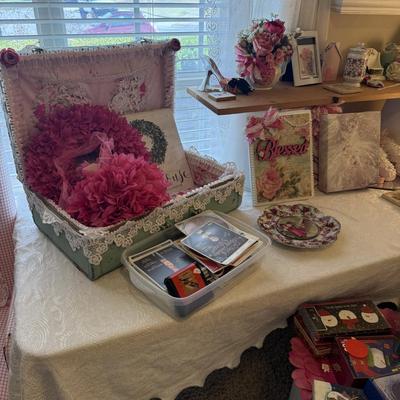 Lot 15: Office Pink Right Side