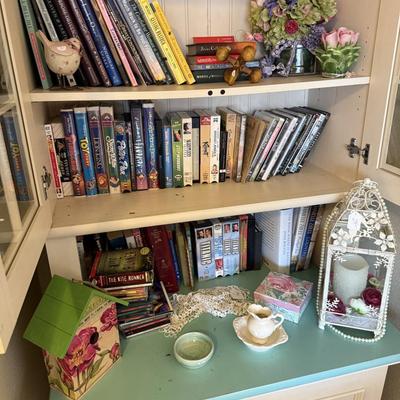 Lot 17: Office Shelf & More