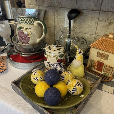 Lot 21: Kitchen Right Selection