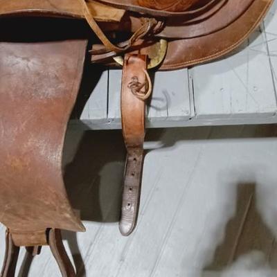 LEATHER SADDLE BY BOB MARRS STOCKMAN'S SADDLERY AMARILLO TEXAS