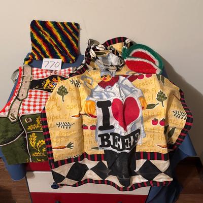 Apron and Pot Holders