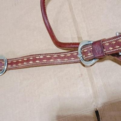 NICE LEATHER HORSE HALTER WITH MATCHING LEAD ROPE