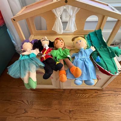 DOLL HOUSE PUPPET LOT