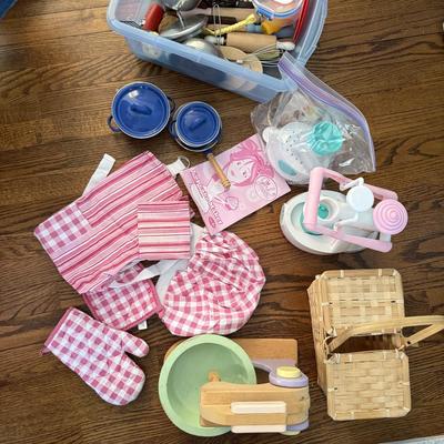KITS KITCHEN COOKING LOT
