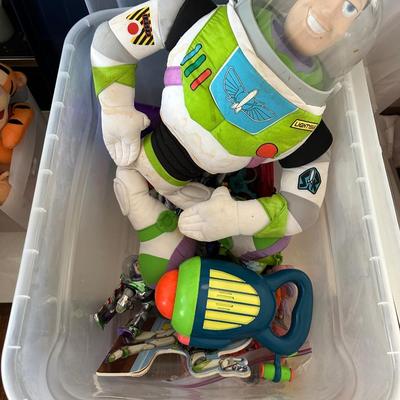 BUZZ LIGHTYEAR LOT