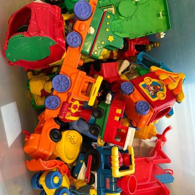 KIDS BOOKS AND TOYS LOT