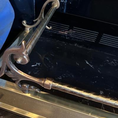 FIREPLACE FENDER