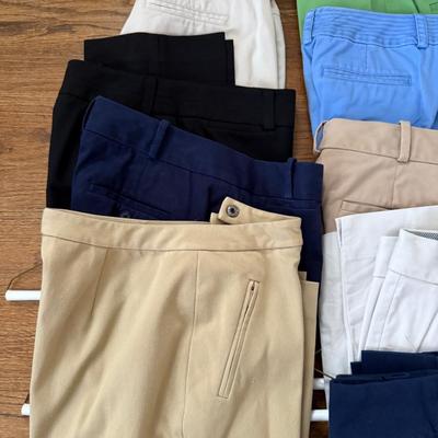 WOMENS PANTS LOT