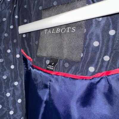 WOMENS CLOTHING LOT