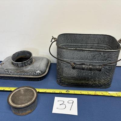 Vintage Graniteware Lunch Box