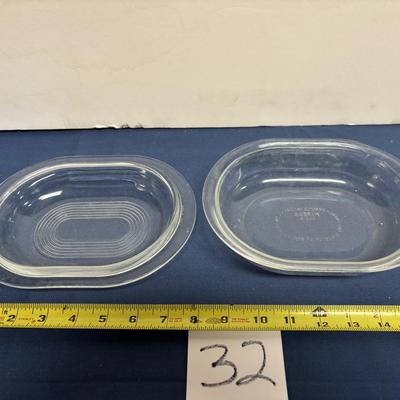 Vintage Pyrex 602-B Casserole Dish with Lid