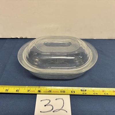 Vintage Pyrex 602-B Casserole Dish with Lid
