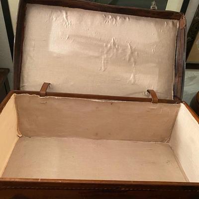 antique large heavy leather quality suitcase