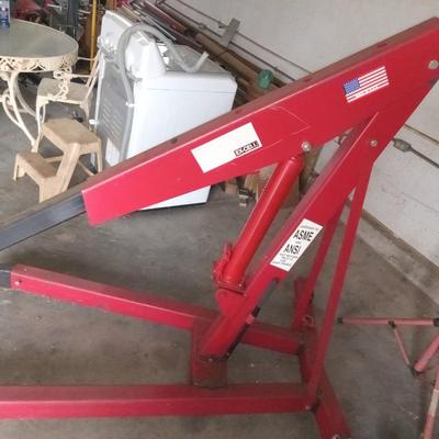 Cherry picker with 8 ton cylinder