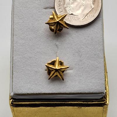 14K Gold Star pierced earrings