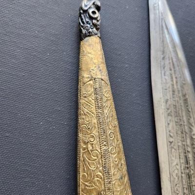Dagger and Flintlock Decorative Wall Pieces