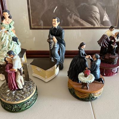 "Gone With the Wind" Music Boxes Lot