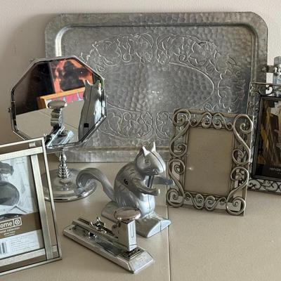 Metal Picture Frames Lot