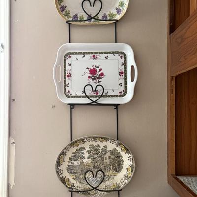 Decorative Plates Lot w/ Wall Hanger