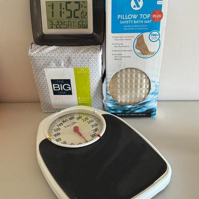Bathroom Scale and Misc Home Items Lot