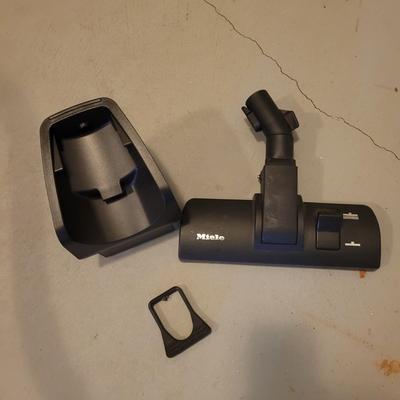 Miele Vacuum Cleaner (BS-EL)