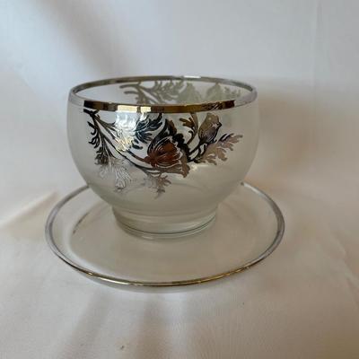 Dessert bowl with attached saucer