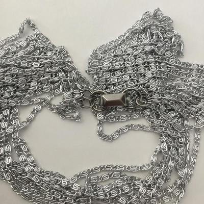 Vintage celebrity 16 inch eight strand necklace, snail chain
