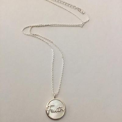 Cute silver tone & mother of pearl pendant necklace