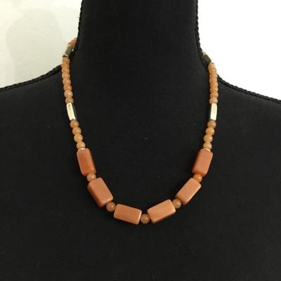 Gorgeous Aventurine Quartz gem stone necklace