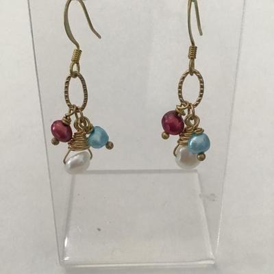 Beautiful, genuine, freshwater, pearl dangle, gold toned earrings