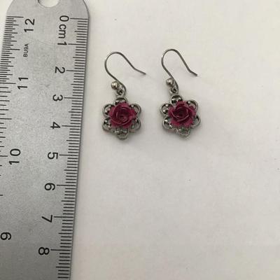 Vintage silver tone Rose dangle earrings