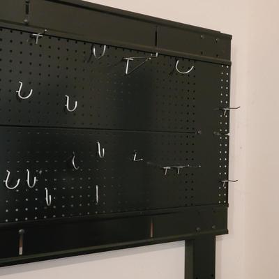 Craftsman Tool Bench (G-EL)
