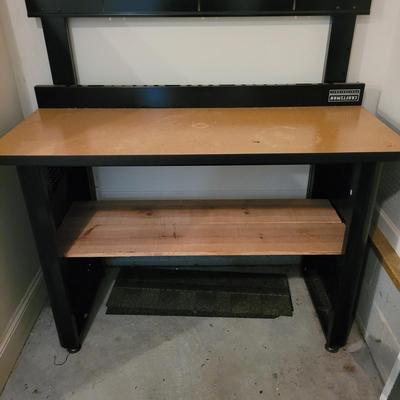 Craftsman Tool Bench (G-EL)