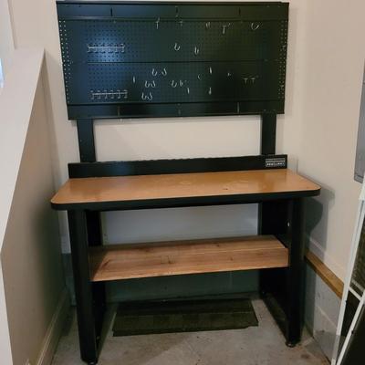 Craftsman Tool Bench (G-EL)