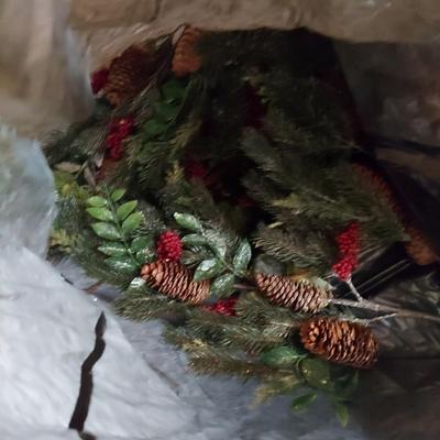 Outdoor Christmas Decor and Lights (G-BBL)