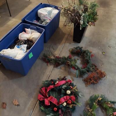 Outdoor Christmas Decor and Lights (G-BBL)