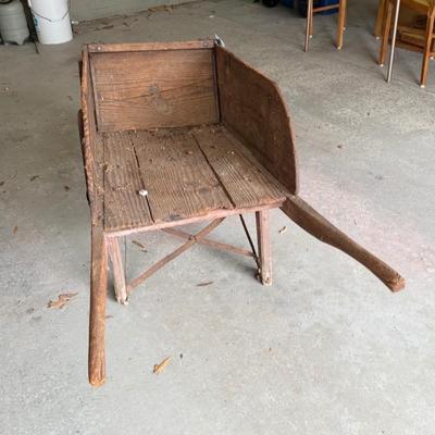 G1450 Antique Wooden Primitive Wheelbarrow