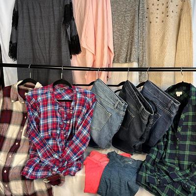 Lot C 408 Preppy Plaid Women’s Clothing Lot (XXL) (18/20)