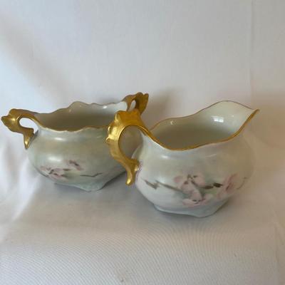 Royal Bayreuth Sugar/Creamer set