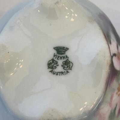 Royal Bayreuth Sugar/Creamer set