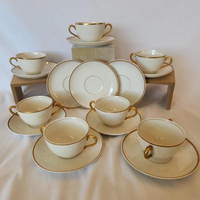 Smith Phillips Alamo Cups and Saucers