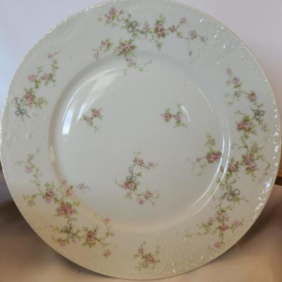 Haviland "Marie" dinner plates (8)