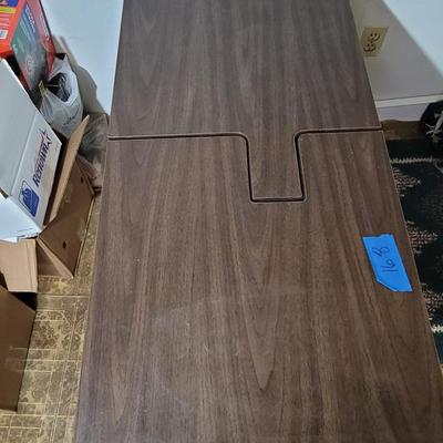 Sewing machine table