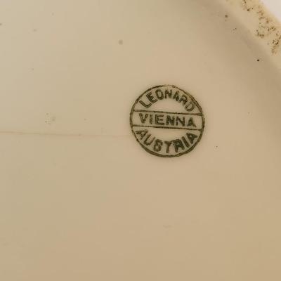 Leonard of Austria Serving Bowl